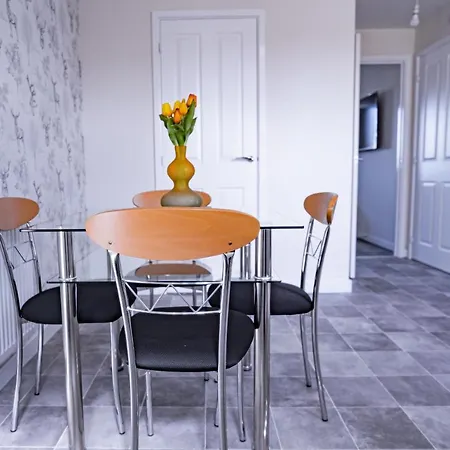 Stunning Canal View 2 Bedroom Home With Free Parking Манчестер Экстерьер фото