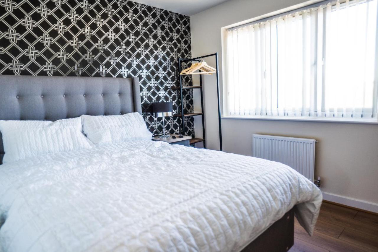 Stunning Canal View 2 Bedroom With Free Parking Апартаменты Манчестер